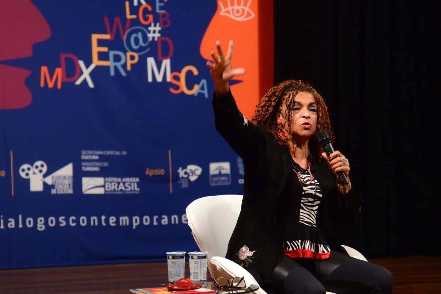 Confira como foi o evento com Elisa Lucinda