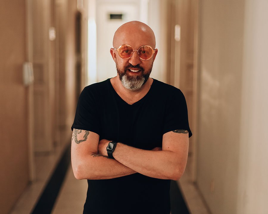 Alô, Brasília! Se liga no recado do Fabrício Carpinejar!