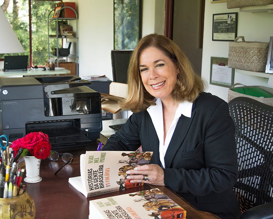 Alô, Brasília! Se liga no recado da Mary Del Priore!